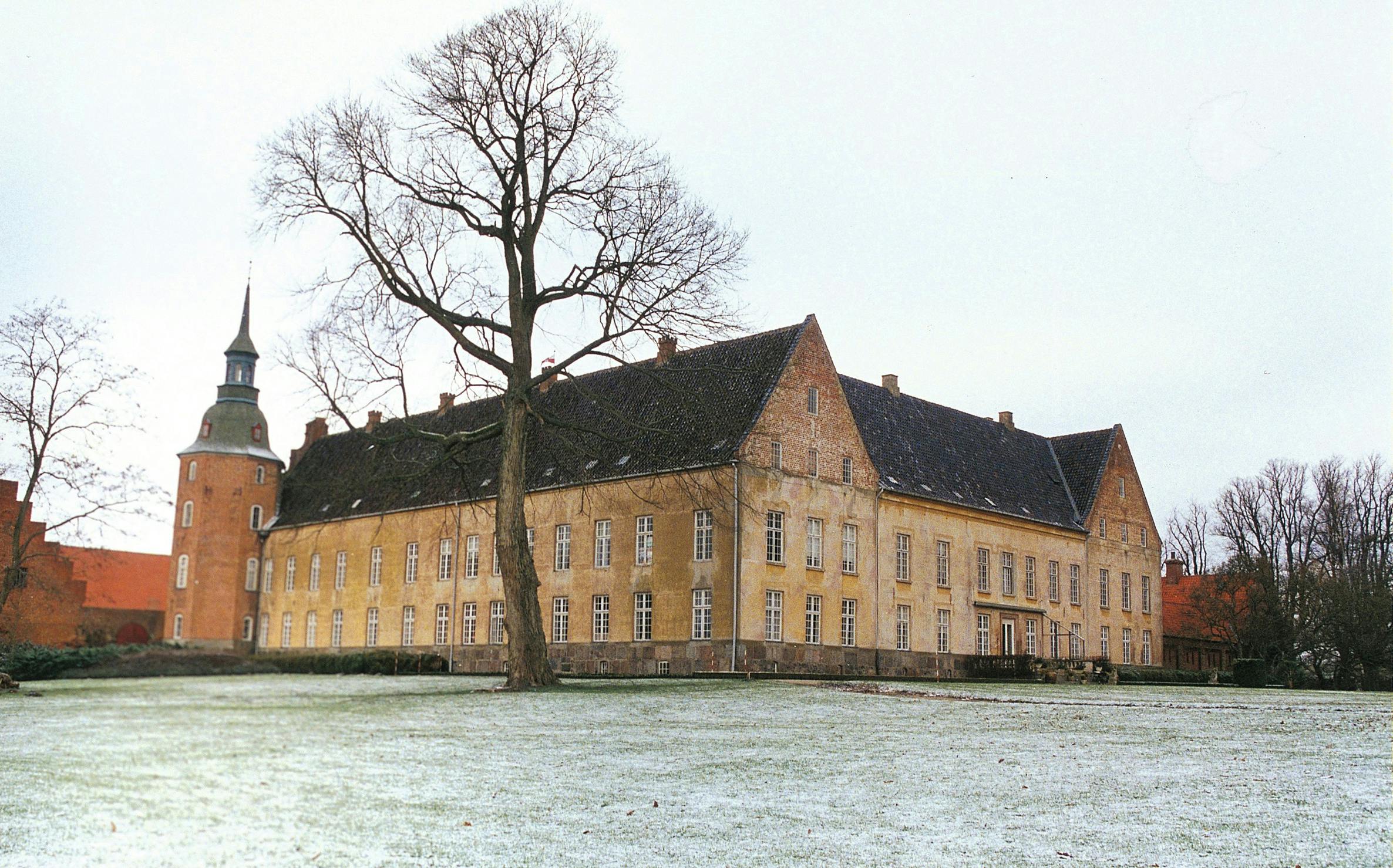 https://imgix.seoghoer.dk/media/article/holsteinborg_slot.jpg