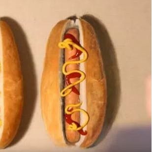 https://imgix.seoghoer.dk/media/article/hotdog_0.jpg