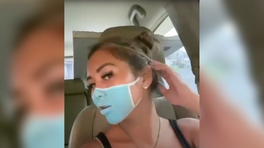 https://imgix.seoghoer.dk/media/article/http_cdn.cnn_.com_cnnnext_dam_assets_210428230139-02-youtubers-deportation-bali-indonesia-fake-masks_1.jpg