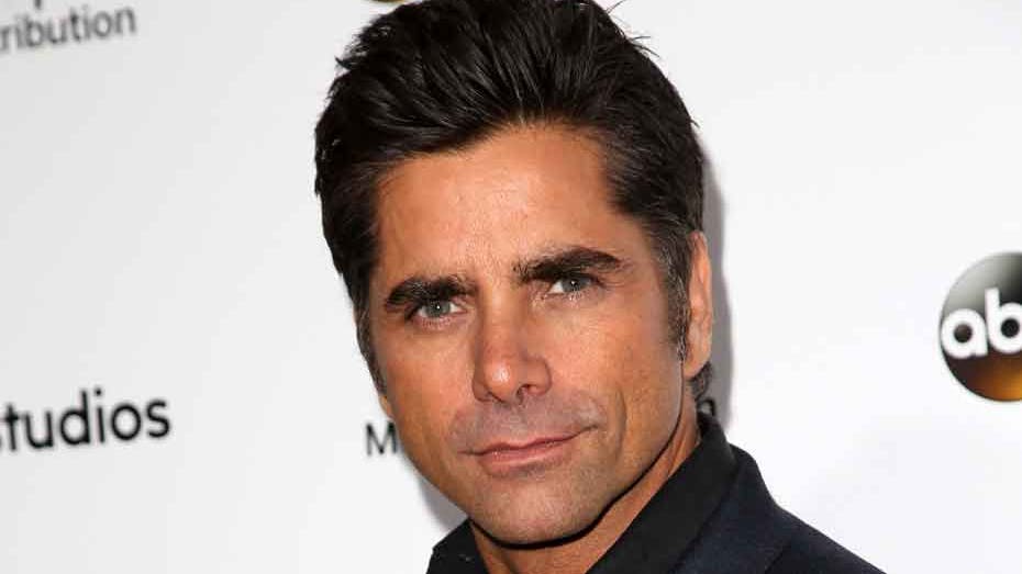 https://imgix.seoghoer.dk/media/article/john-stamos.jpg