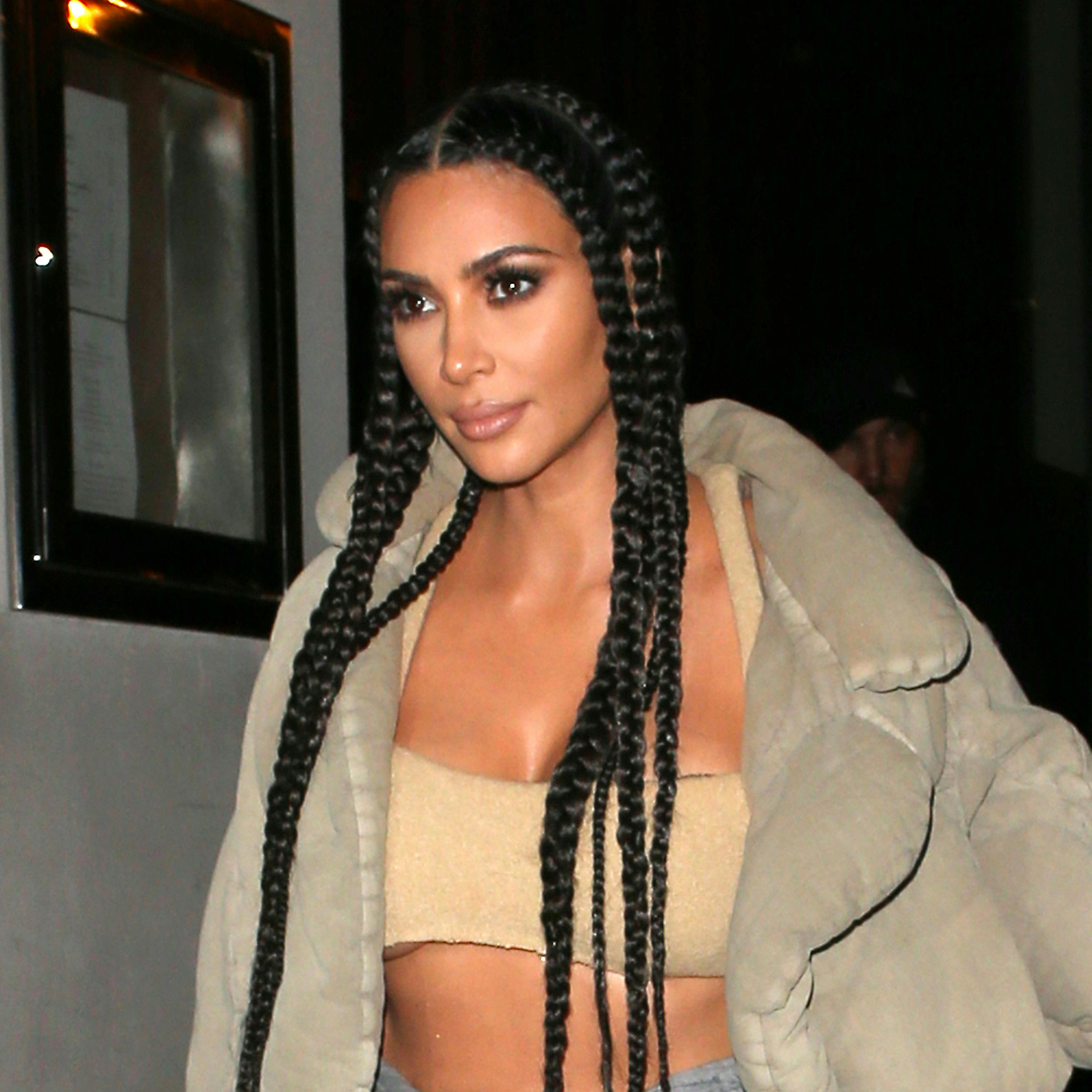 https://imgix.seoghoer.dk/media/article/kim_kardashian_-_skaenderi.jpg