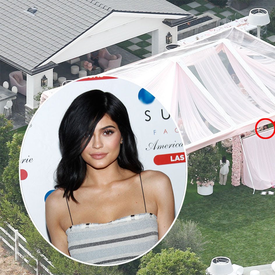 https://imgix.seoghoer.dk/media/article/kylie-jenner-babyshower-1.jpg