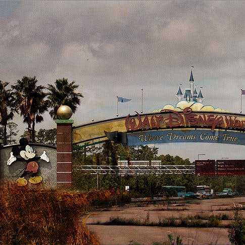 https://imgix.seoghoer.dk/media/article/life_after_disney_main_gate_by_eledoremassis02-d4fiabi.jpg