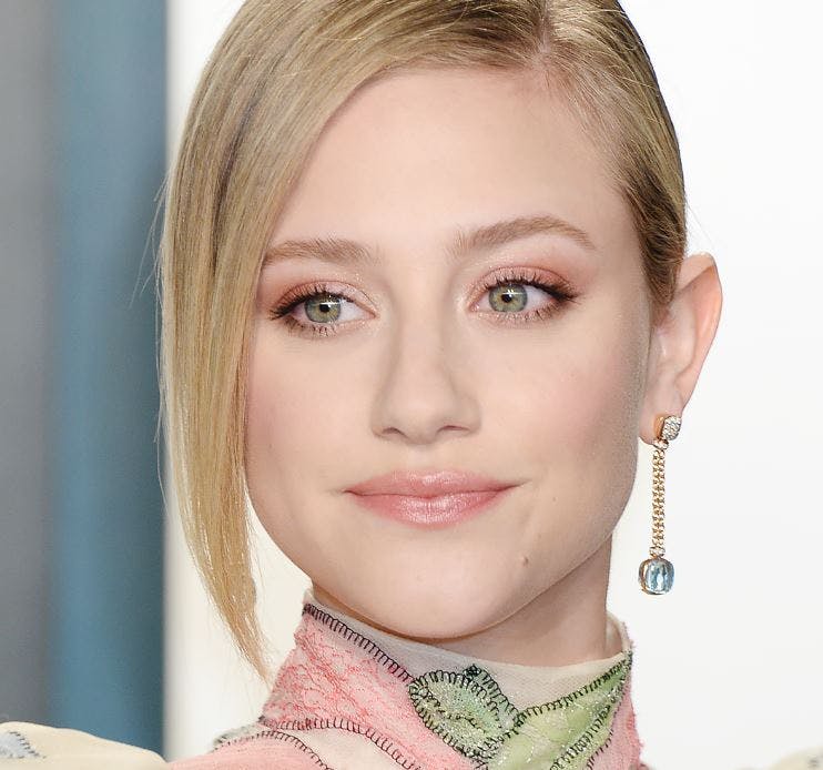 https://imgix.seoghoer.dk/media/article/lili-reinhart.jpg