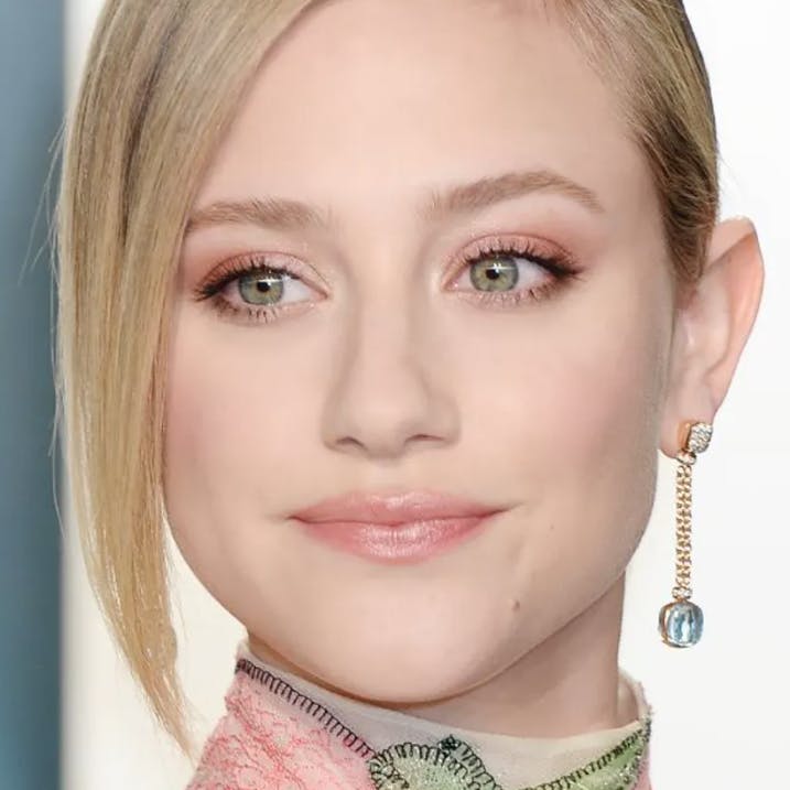 https://imgix.seoghoer.dk/media/article/lili-reinhart.png