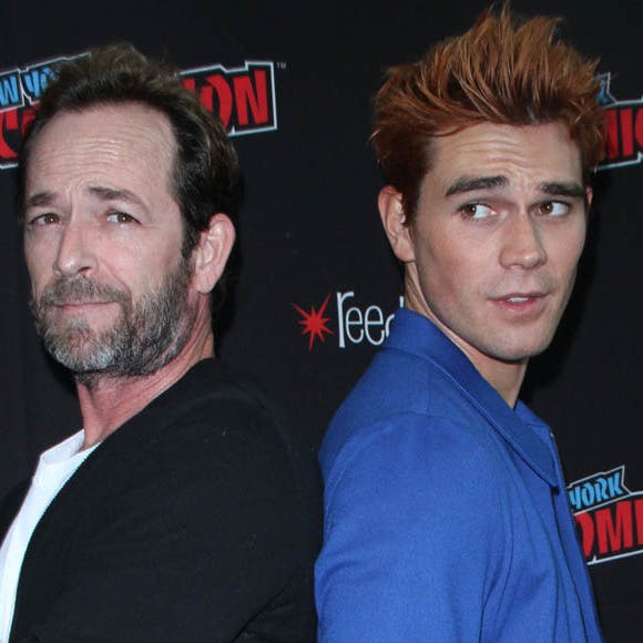https://imgix.seoghoer.dk/media/article/luke_perry_og_kj_apa.jpg