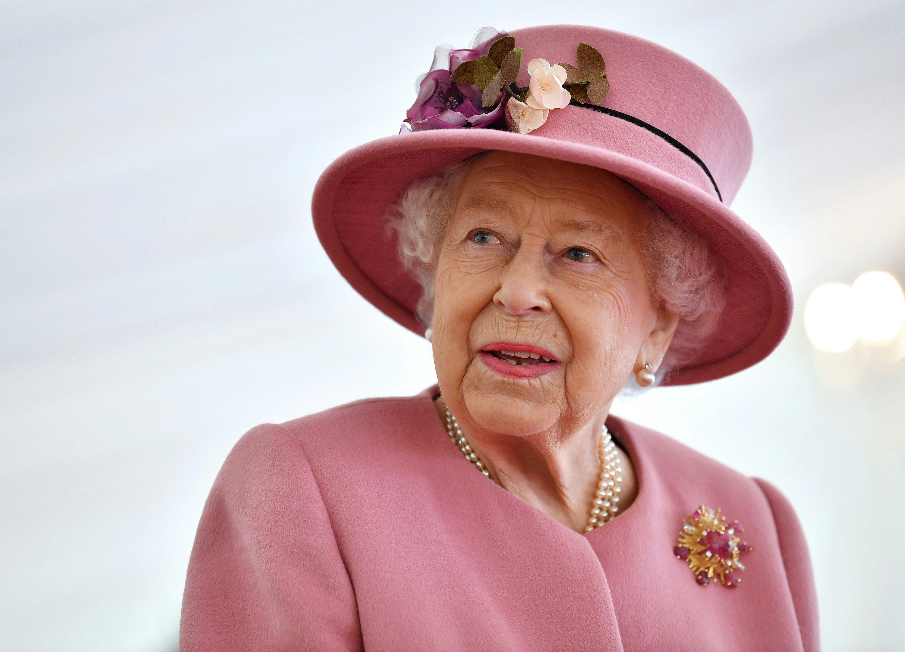 Dronning Elizabeth er færdig Buckingham Palace | SE og HØR