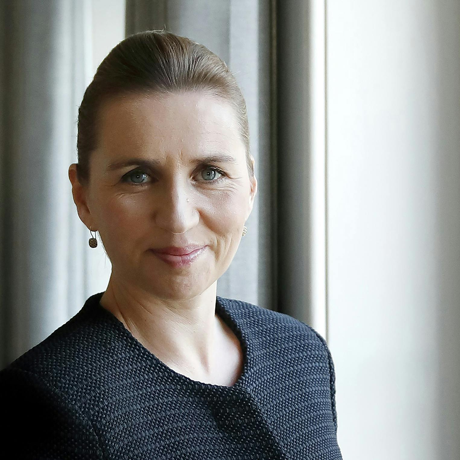 Mette Frederiksen - statsminister og fruen på slottet.