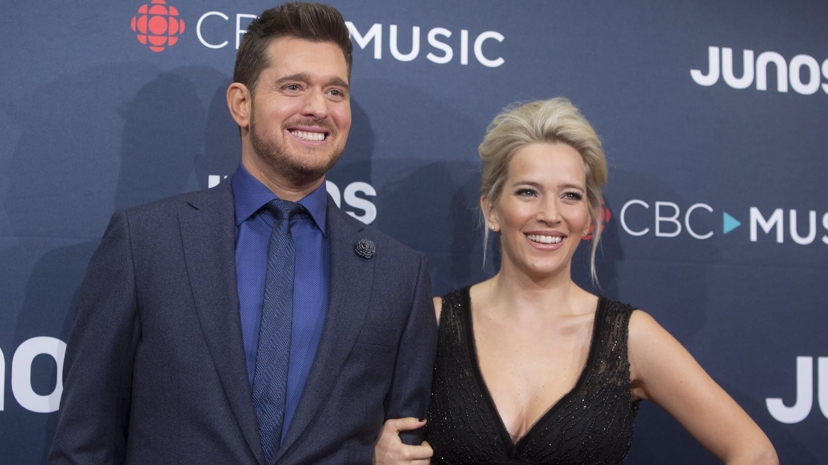 https://imgix.seoghoer.dk/media/article/michael-buble-luisana.png