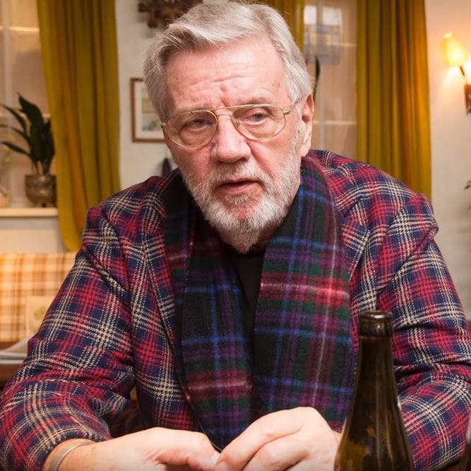 https://imgix.seoghoer.dk/media/article/morten_grunwald_i_sin_stue.jpg