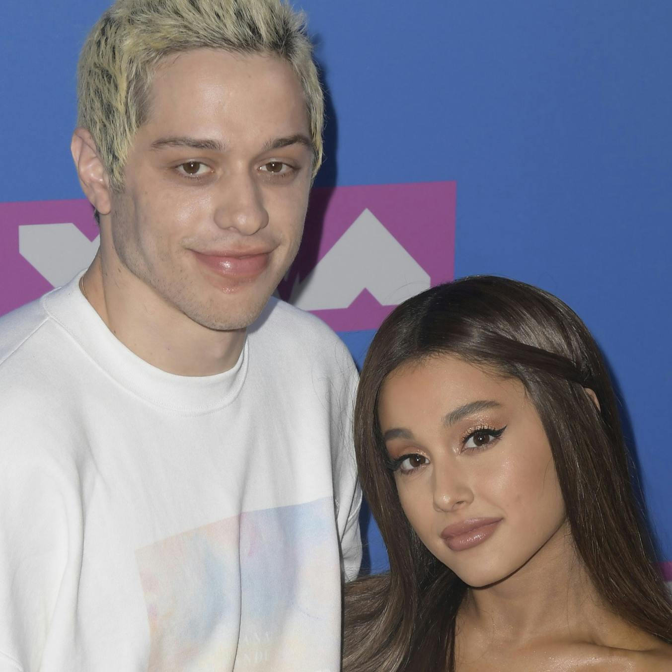 https://imgix.seoghoer.dk/media/article/pete_davidson_og_ariana_grande_0.jpg