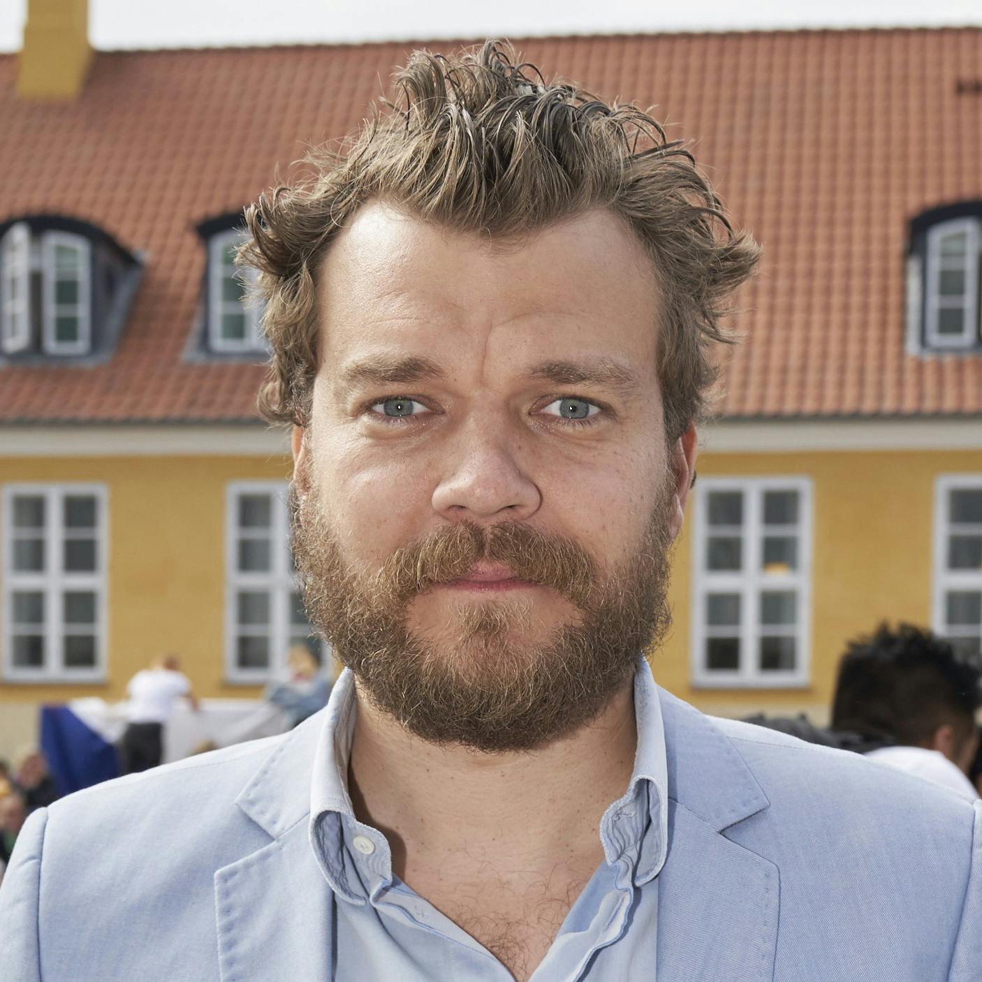 https://imgix.seoghoer.dk/media/article/pilou_asbaek_tsl.jpg