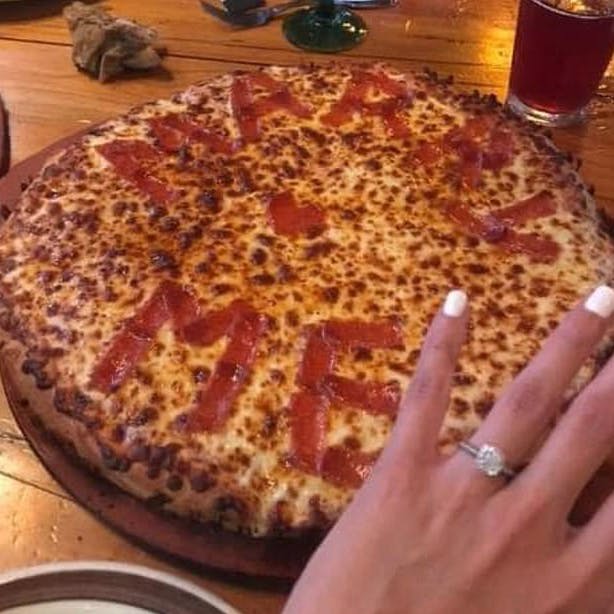 https://imgix.seoghoer.dk/media/article/pizza-proposal.jpeg