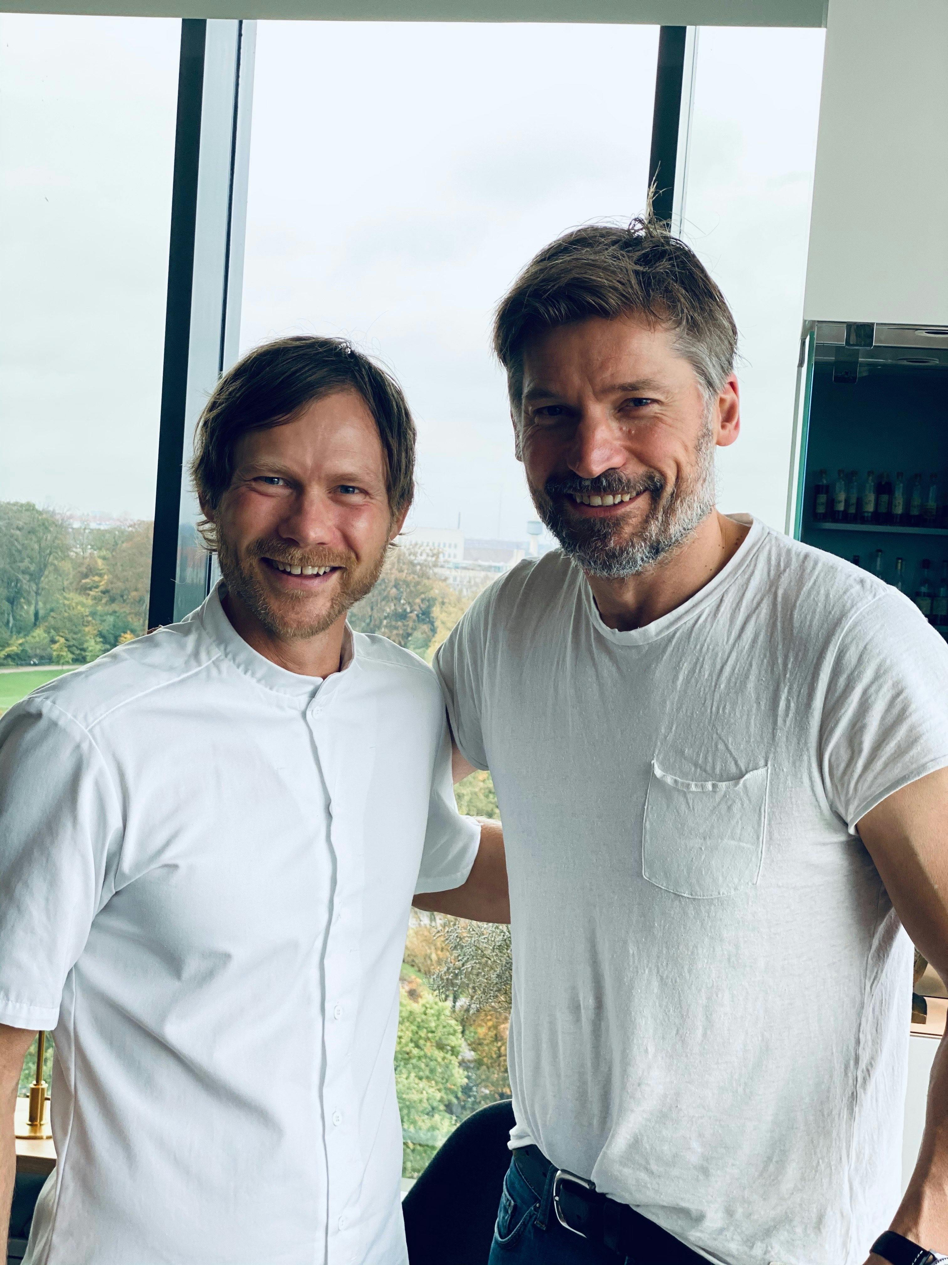 https://imgix.seoghoer.dk/media/article/rasmus_kofoed_og_nikolaj_coster-waldau_foto_taget_af_christoffer_boe.jpg