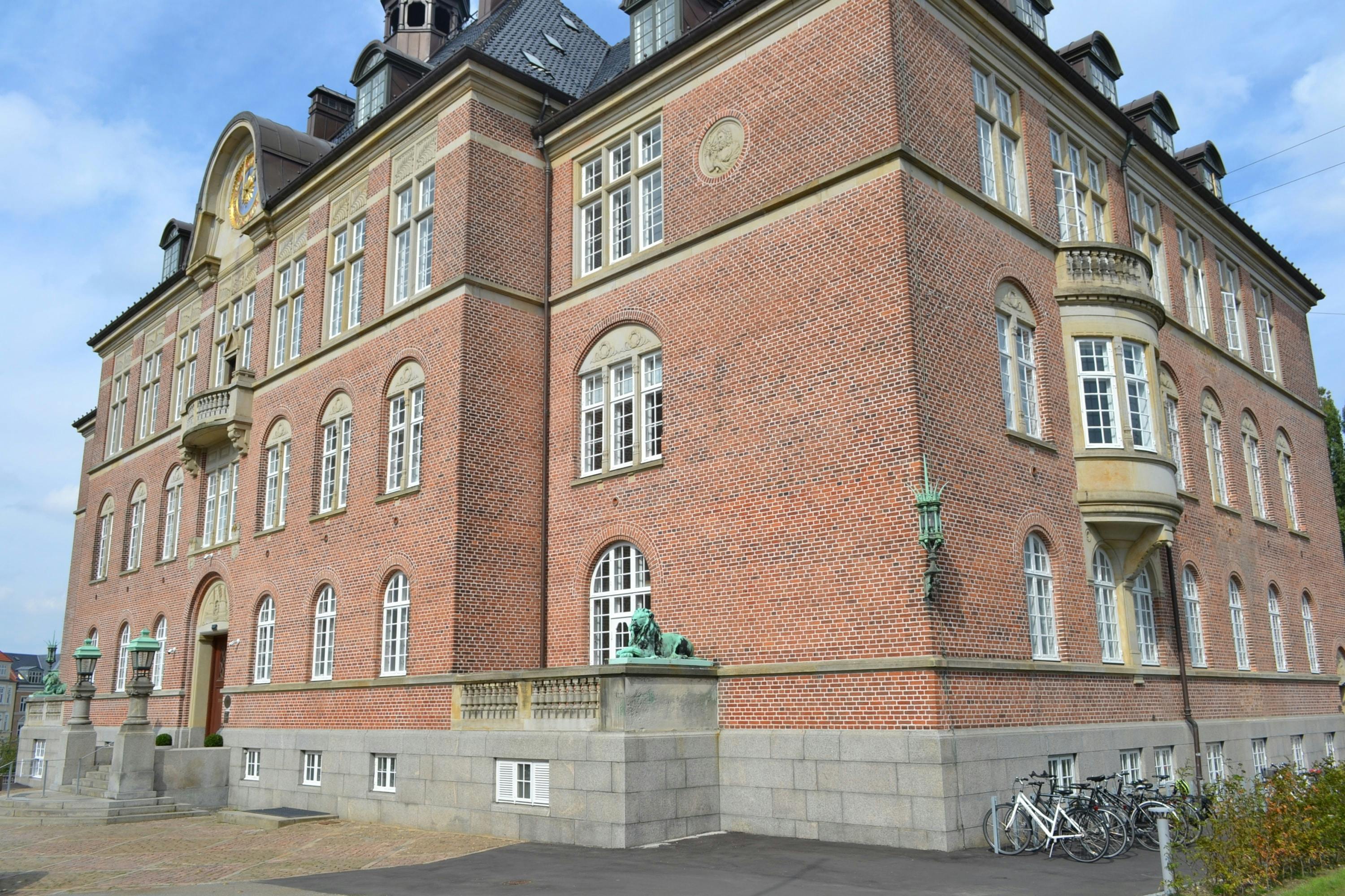 https://imgix.seoghoer.dk/media/article/retten_i_aarhus_fra_sidenfoto_stjyllands_politijpg.jpg