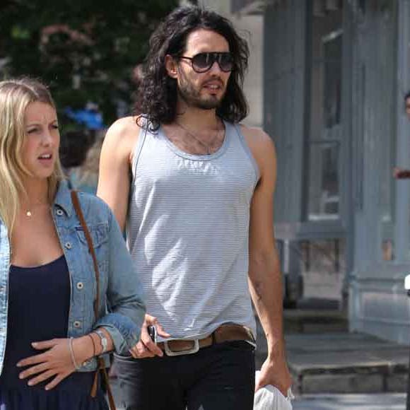 https://imgix.seoghoer.dk/media/article/russell-brand-laura-gallach_0.jpg