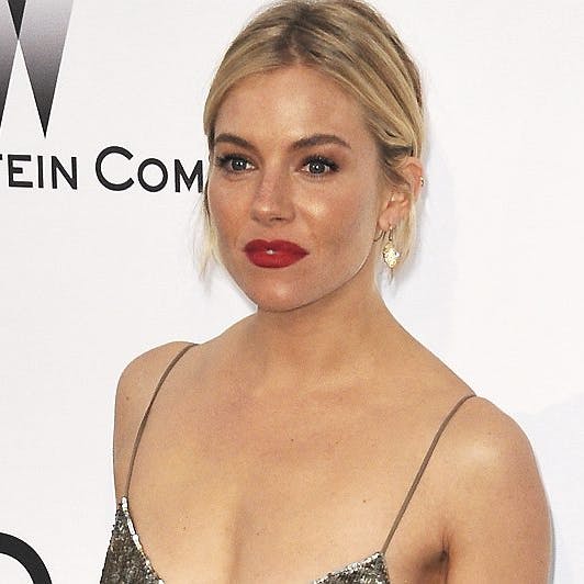 https://imgix.seoghoer.dk/media/article/sienna_miller_aop.jpg