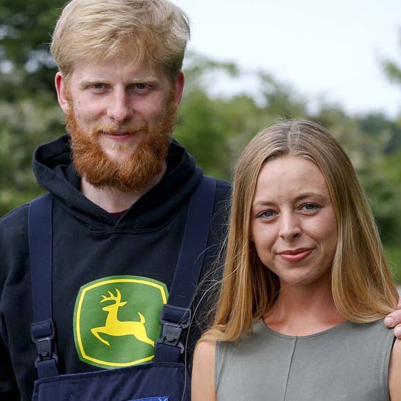 https://imgix.seoghoer.dk/media/article/troels_og_nadine_fra_landmand_soeger_kaerlighed.jpg