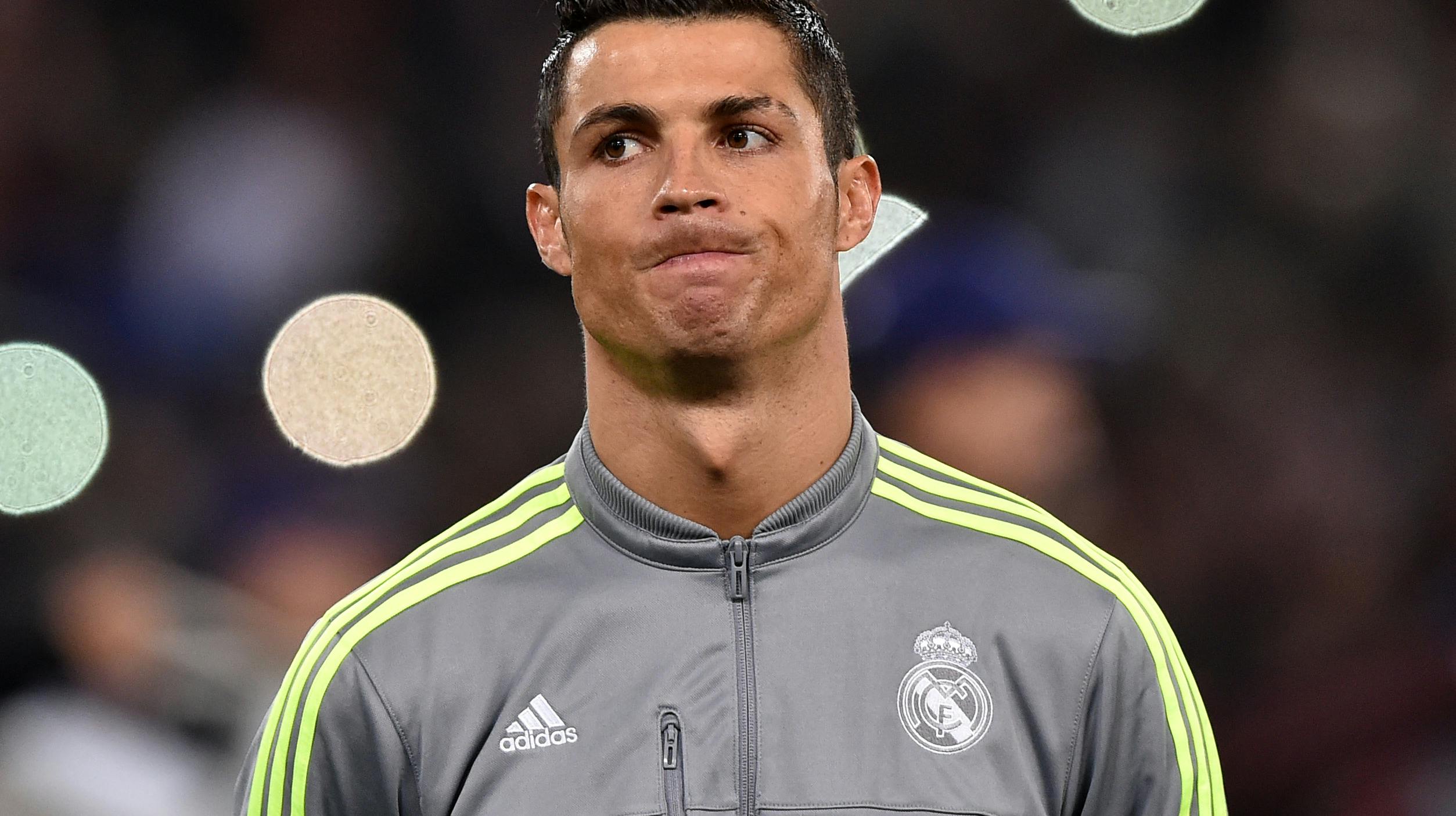 Christiano Ronaldo er netop kommet på Youtube - og på kort tid har han opnået et imponerende følgertal.