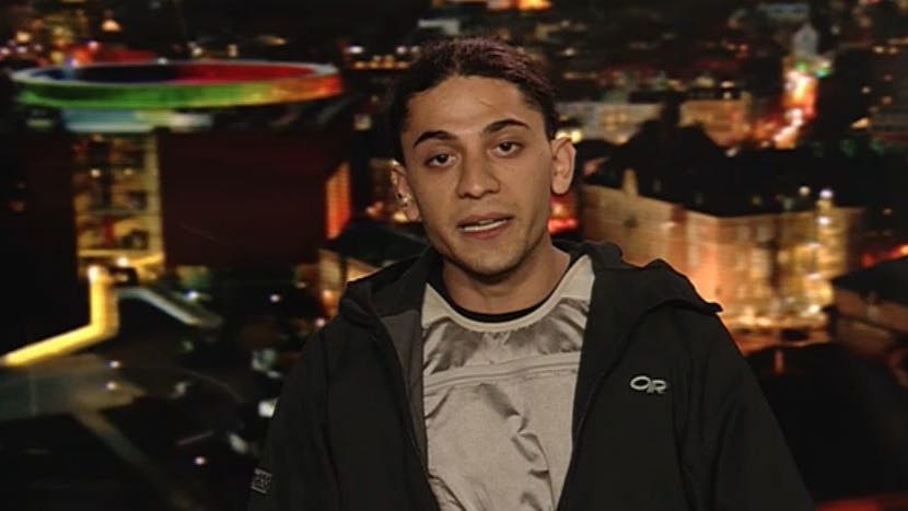 Yahya Hassan var i den grad også kendt for kontroversielle bemærkninger, hvoraf en af de bedst kendt fandt sted på live-tv, da han i et indslag på TV-Avisen sagde, at hans "pik var omskåret, og den var flot".