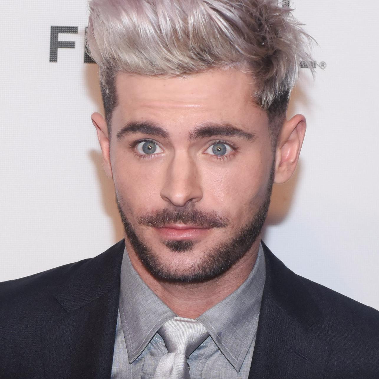 https://imgix.seoghoer.dk/media/article/zac-efron.png