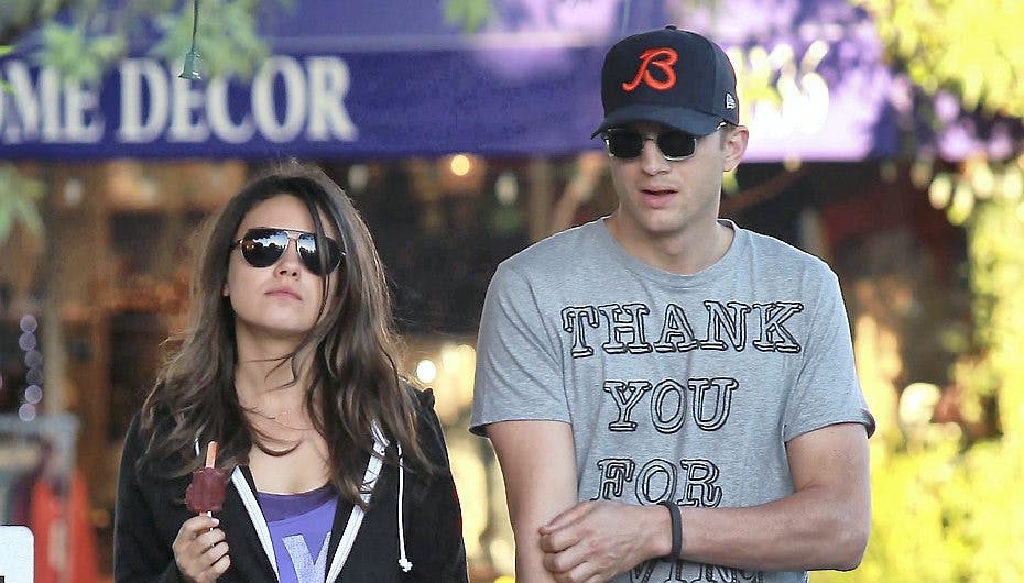 Mila Kunis og Ashton Kutcher formummet bag solbriller i North Hollywood.