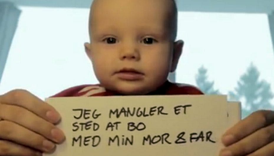 Nurrh... denne søde baby søger et nyt hjem