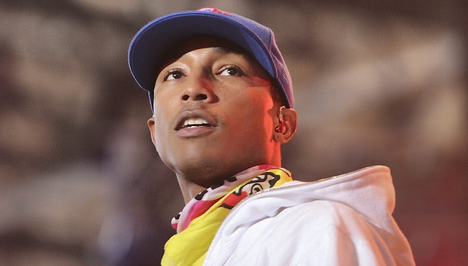 Pharrell Williams inviterede en svensk politiker på scenen