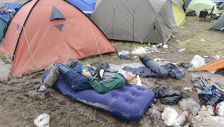 Fuld, træt og fuld af mudder. Festivalsæsonen er over os - her er det billede fra den britiske Glastonbury Festival