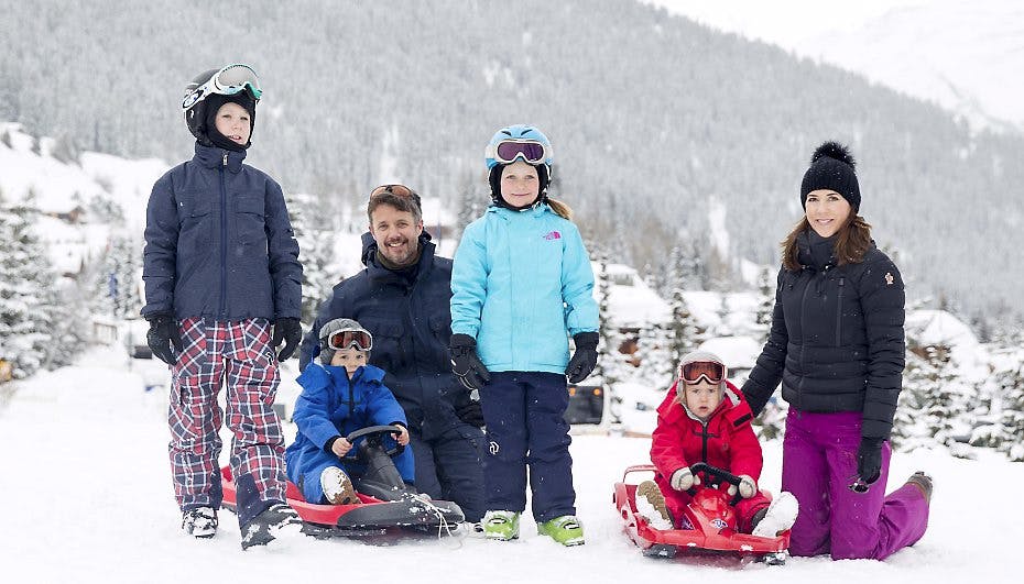 Vincent og Josephine var mest til at kælke, mens både prins Christian og prinsesse Isabella løb på ski.