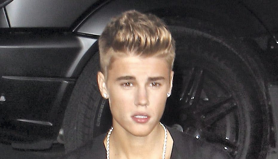 Justin Bieber har kastet sig over en ny bizar beklædningsgenstand.
