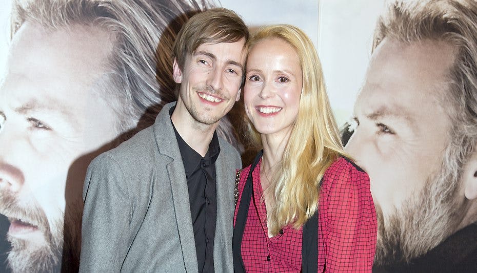 Tina Dickow til premiere på "En du elsker" med gemalen Helgi Jónsson