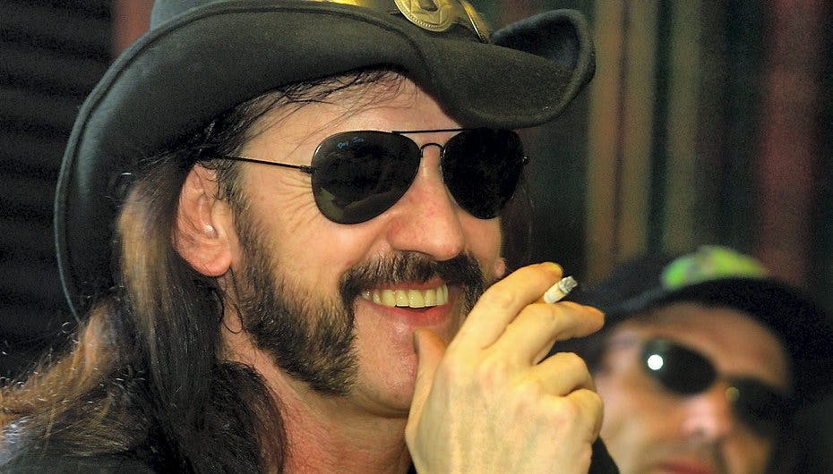 Tysker headbangede sig til en hjerneblødning ved at lytte til Lemmy Kimister & co.