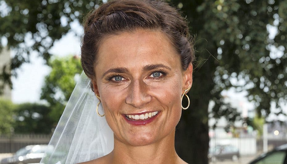 36-årige Sisse blev lørdag gift med sin kæreste gennem syv år Sune Mogensen
