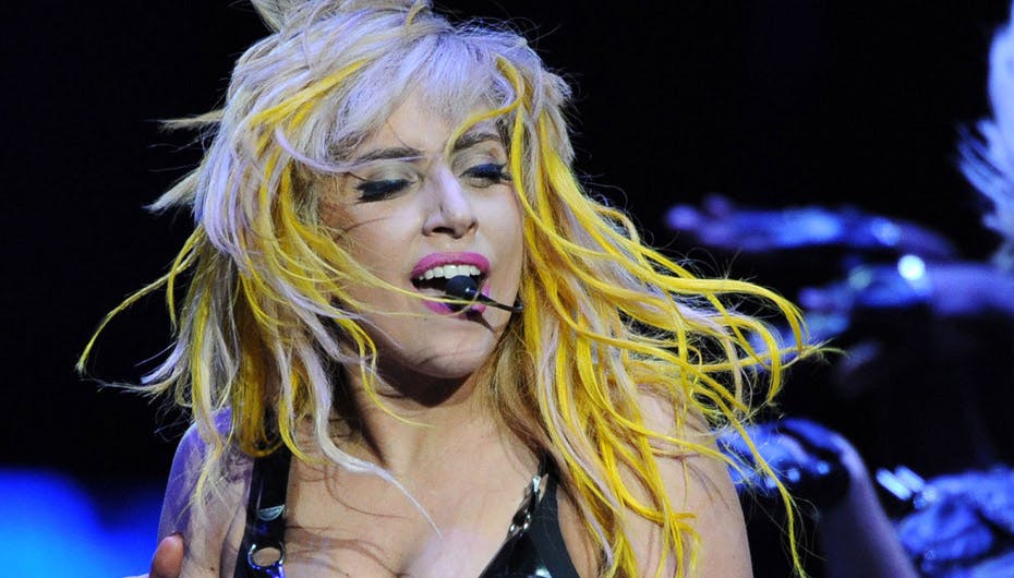 Lady Gaga tror, folk glæder sig til at se hende tage en overdosis