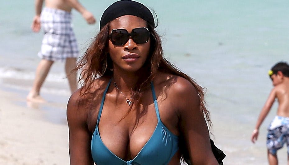 Serena luftede sin bikini på stranden i Miami.