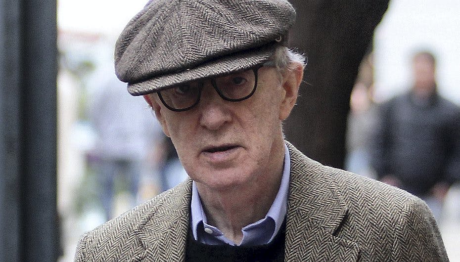 Woody Allen bliver beskyldt for at have misbrugt sin steddatter