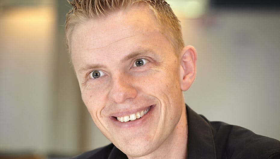 DRs Eurovision-kommentator Ole Tøpholm melder afbud til anden semifinale