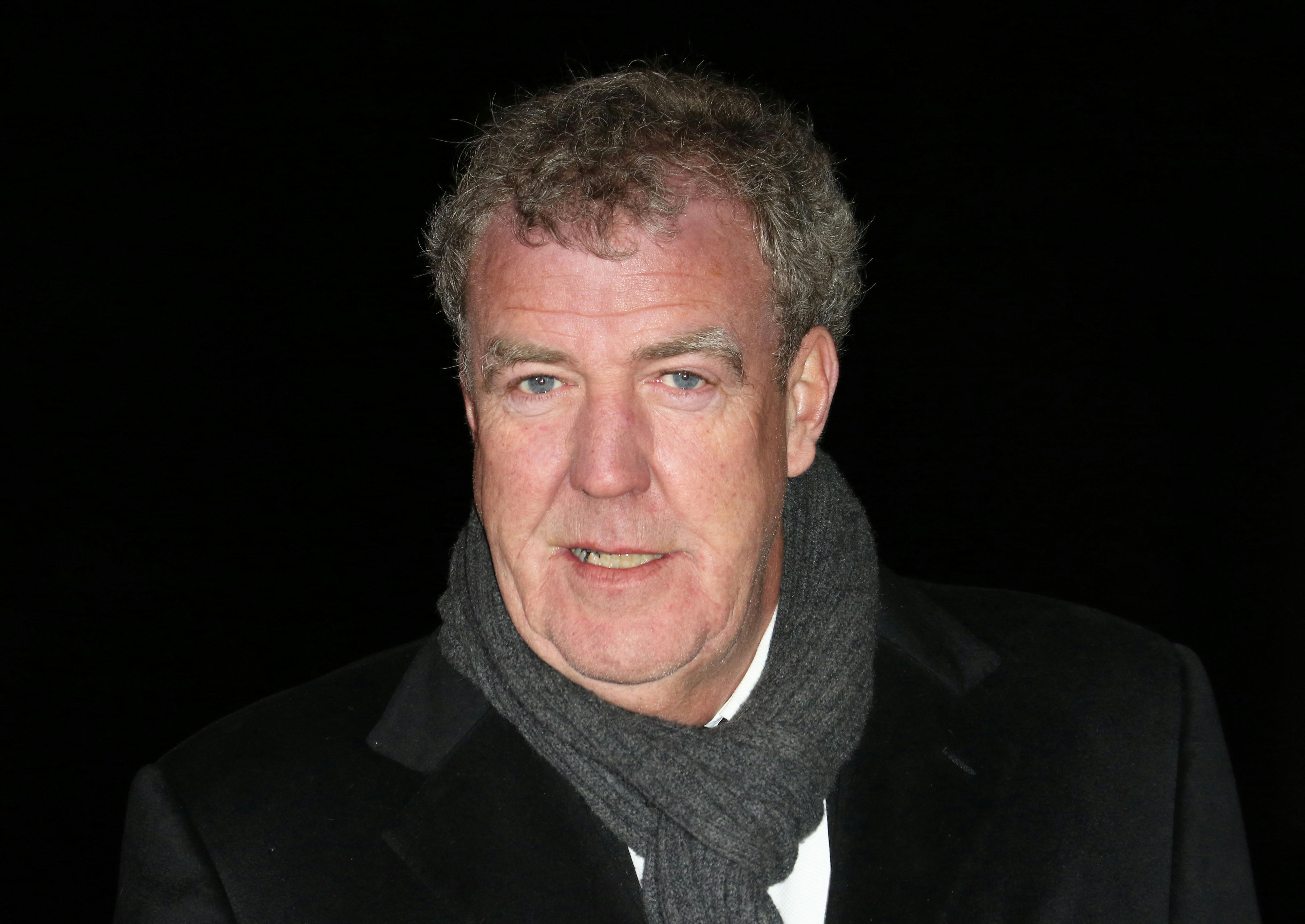 Jeremy Clarkson er blevet suspenderet, efter at han angiveligt har været i slagsmål med en producer under optagelserne af Top Gear.