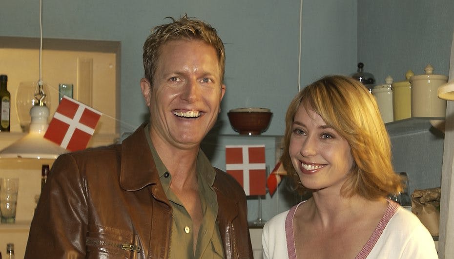De danske hovedroller blev spillet af Peter Mygind og Sofie Gråbøl