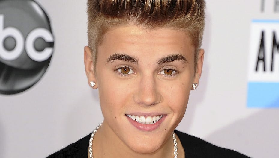 Teenage-idolet Justin Bieber prøver at finde den positive energi