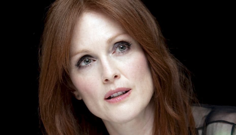 Julianne Moore holder godt øje med sine børn