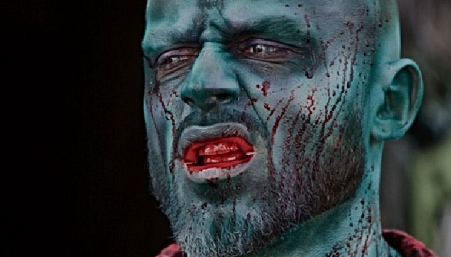 Grim zombie, der på mere end en måde er ude efter menneskekød