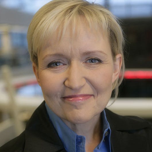 https://imgix.seoghoer.dk/media/se-og-hoer/2010/film-og-tv/januar/tine-gotzche-tv-avisen1-jpg.jpg