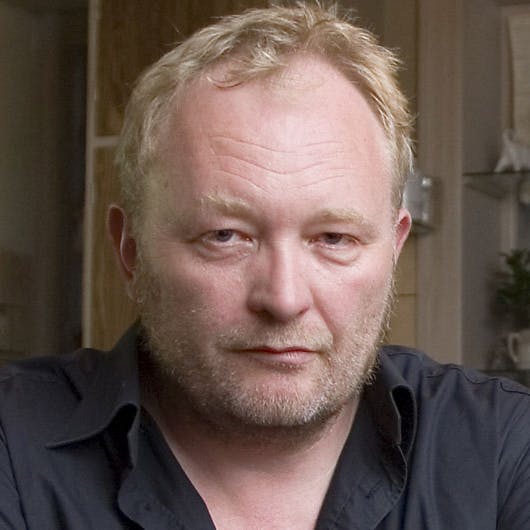 https://imgix.seoghoer.dk/media/se-og-hoer/2010/kendte-dk/august/bjarne-henriksen-skilles-jpg.jpg
