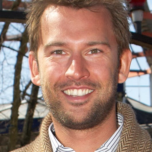 https://imgix.seoghoer.dk/media/se-og-hoer/2010/kendte-dk/august/martin-jorgenseon-homofest1-png.jpg