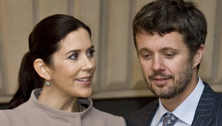 Kronprinseparret skal fejre moderne jul - langt væk fra resten af den royale familie