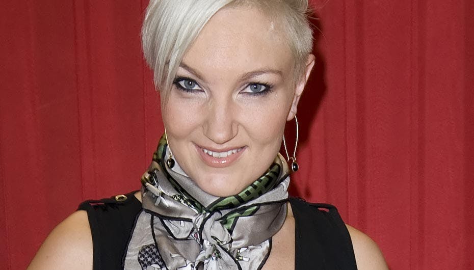 30-årige Stine spilder ikke tiden