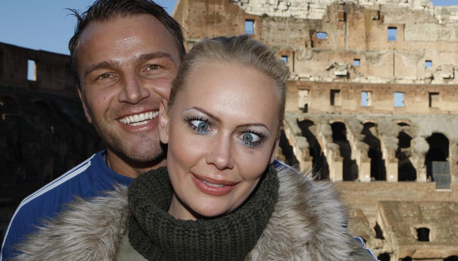 Det smukke par foreviget, mens de var i Rom og alting var fryd og gammen