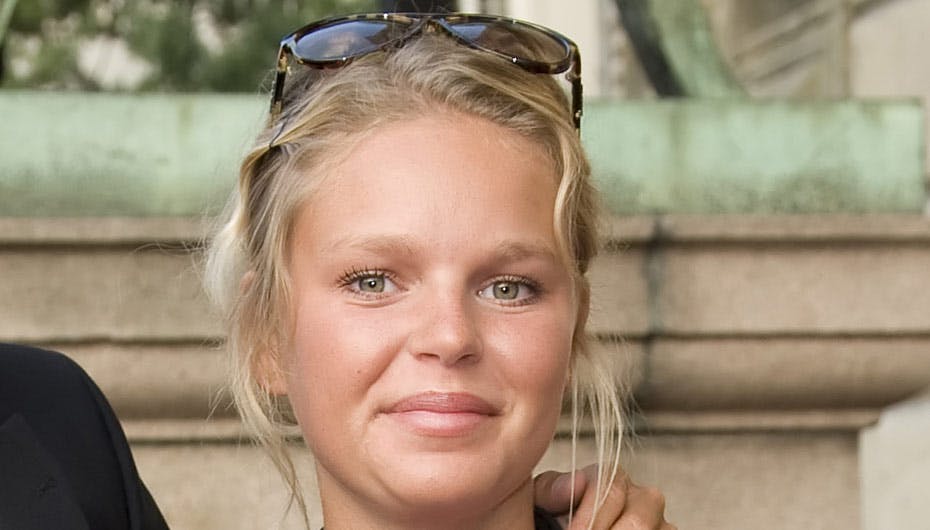 Sofia er lige blevet student, og det er mor og far rigtigt stolte af
